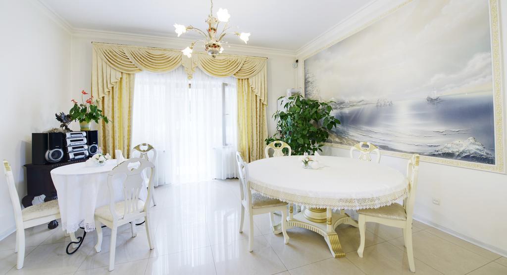Pearl Mini-Hotel Odessa Eksteriør bilde