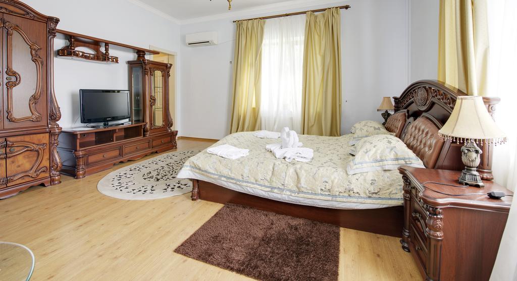 Pearl Mini-Hotel Odessa Eksteriør bilde